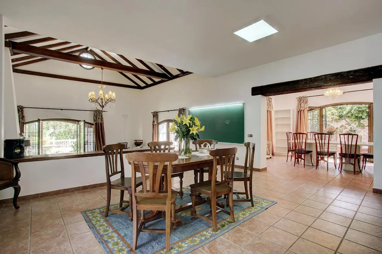 Villa Rustica, El Rosario Marbella